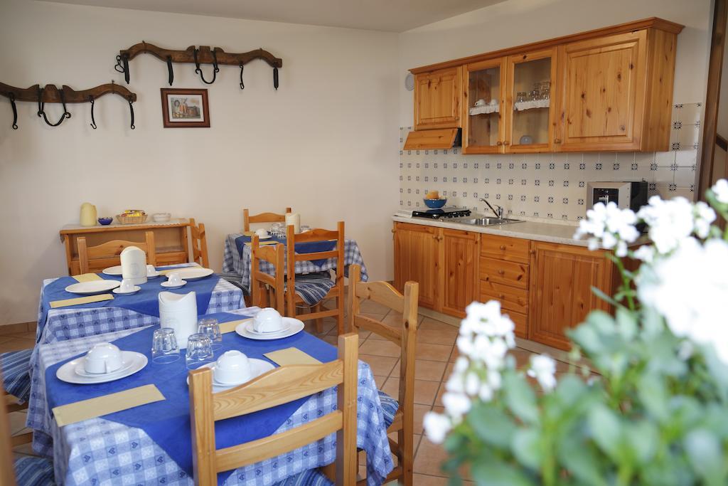 Bed and Breakfast Sentiero Valinis Fanna Exterior foto
